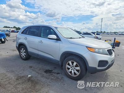 Czwarte zdjęcie samochodu z boku: 2013 KIA SORENTO LX VIN:5XYKT3A19DG348307 - miniatura