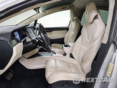 Zdjęcie 7 z 15 samochodu: 2018 TESLA MODEL X VIN:5YJXCBE20JF112991 - miniatura