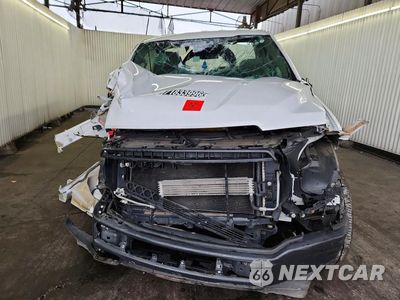 Piąte zdjęcie samochodu w środku: 2018 FORD F150 VIN:1FTMF1CB1JKE26076 - miniatura