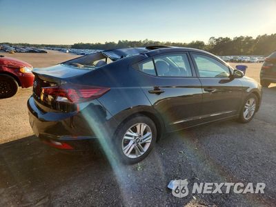 Trzecie zdjęcie samochodu z tyłu: 2019 HYUNDAI ELANTRA VALUE EDITION VIN:5NPD84LF8KH405420 - miniatura