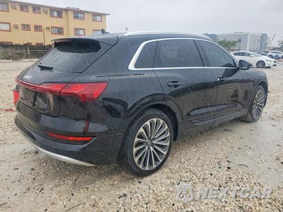 Trzecie zdjęcie samochodu z tyłu: 2019 AUDI E-TRON PRESTIGE VIN:WA1VAAGE8KB013008 - miniatura