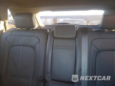 Zdjęcie 10 z 13 samochodu: 2019 LINCOLN NAUTILUS RESERVE VIN:2LMPJ8LP2KBL63307 - miniatura