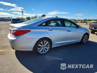 Trzecie zdjęcie samochodu z tyłu: 2012 HYUNDAI SONATA SE 2.0T VIN:5NPEC4AB2CH447697 - miniatura