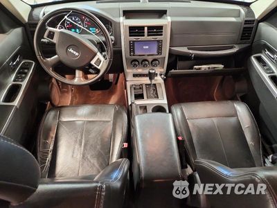 Zdjęcie 8 z 13 samochodu: 2010 JEEP LIBERTY LIMITED VIN:1J4PN5GK3AW150858 - miniatura