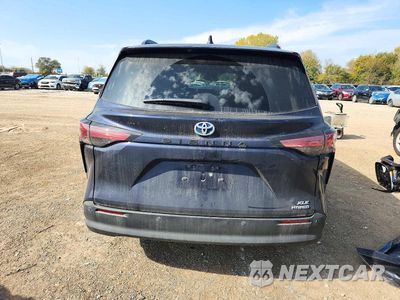 Zdjęcie 6 z 13 samochodu: 2021 TOYOTA SIENNA XLE VIN:5TDJRKECXMS048925 - miniatura