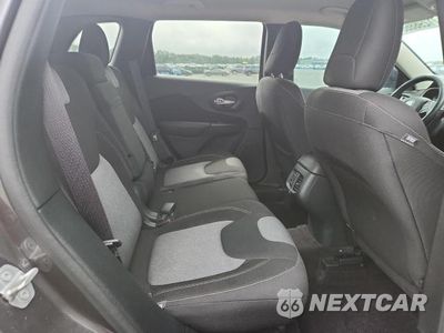 Zdjęcie 10 z 12 samochodu: 2016 JEEP CHEROKEE SPORT VIN:1C4PJLAB9GW329879 - miniatura