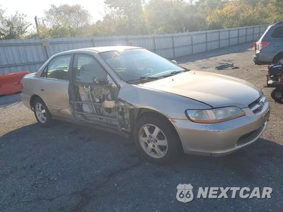 Czwarte zdjęcie samochodu z boku: 2000 HONDA ACCORD SE VIN:1HGCG6697YA094774 - miniatura
