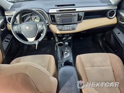 Zdjęcie 8 z 13 samochodu: 2015 TOYOTA RAV4 XLE VIN:2T3WFREV2FW193290 - miniatura