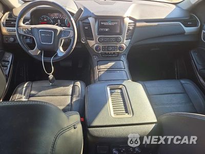 Zdjęcie 8 z 13 samochodu: 2018 GMC YUKON DENALI VIN:1GKS1CKJ6JR114664 - miniatura