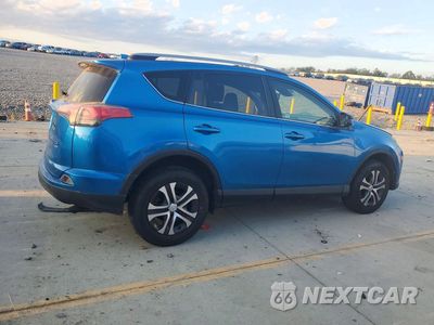 Trzecie zdjęcie samochodu z tyłu: 2017 TOYOTA RAV4 LE VIN:JTMBFREV3HJ157964 - miniatura