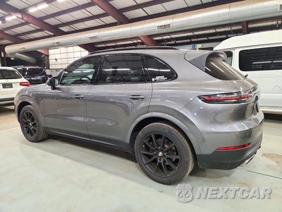Drugie zdjęcie samochodu z przodu: 2019 PORSCHE CAYENNE VIN:WP1AA2AYXKDA08554 - miniatura