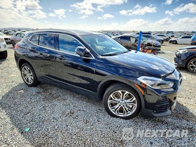 Czwarte zdjęcie samochodu z boku: 2022 BMW X2 SDRIVE28I VIN:WBXYH9C02N5U45655 - miniatura