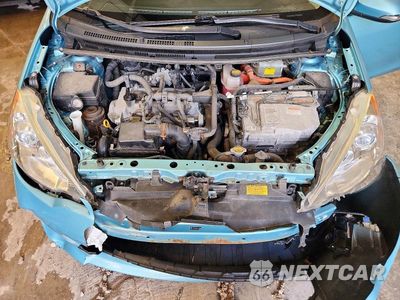 Zdjęcie 11 z 12 samochodu: 2014 TOYOTA PRIUS C FOUR VIN:JTDKDTB38E1073866 - miniatura