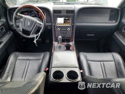 Zdjęcie 8 z 13 samochodu: 2017 LINCOLN NAVIGATOR L RESERVE VIN:5LMJJ3LT7HEL11182 - miniatura