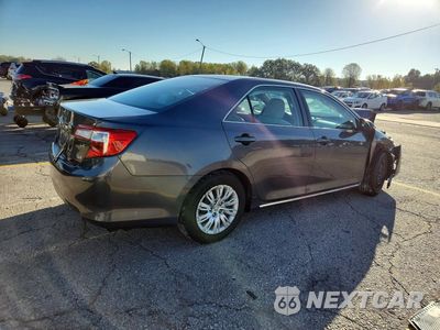 Trzecie zdjęcie samochodu z tyłu: 2013 TOYOTA CAMRY HYBRID LE VIN:4T1BD1FK0DU084388 - miniatura