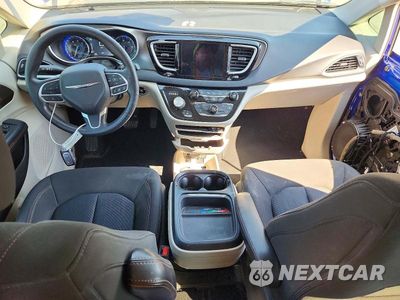 Zdjęcie 8 z 14 samochodu: 2020 CHRYSLER PACIFICA TOURING VIN:2C4RC1FG4LR159462 - miniatura
