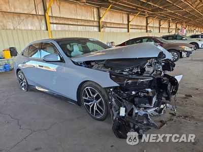 Czwarte zdjęcie samochodu z boku: 2025 BMW I5 XDRIVE 40 VIN:WBY13HG07SCU59445 - miniatura