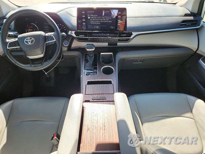 Zdjęcie 8 z 14 samochodu: 2021 TOYOTA SIENNA XLE VIN:5TDYRKEC9MS065018 - miniatura