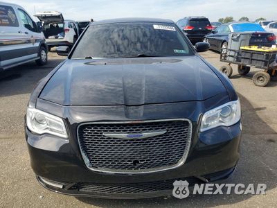 Piąte zdjęcie samochodu w środku: 2019 CHRYSLER 300 TOURING VIN:2C3CCARG0KH573414 - miniatura
