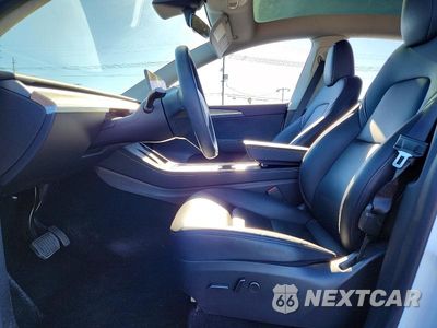 Zdjęcie 7 z 14 samochodu: 2023 TESLA MODEL Y VIN:7SAYGDEE6PA093399 - miniatura