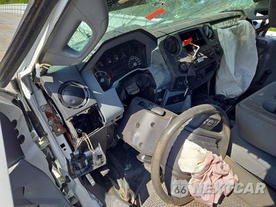 Zdjęcie 8 z 12 samochodu: 2015 FORD F350 SUPER DUTY VIN:1FTRF3BT9FEA39843 - miniatura