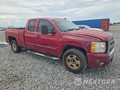 Czwarte zdjęcie samochodu z boku: 2007 CHEVROLET SILVERADO LT VIN:2GCEC19J371593897 - miniatura
