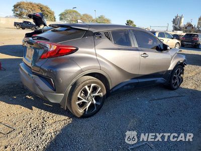 Trzecie zdjęcie samochodu z tyłu: 2018 TOYOTA C-HR XLE PREMIUM VIN:NMTKHMBX5JR032152 - miniatura