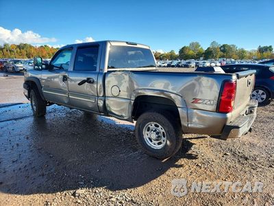 Drugie zdjęcie samochodu z przodu: 2006 CHEVROLET SILVERADO K2500 HEAVY DUTY VIN:1GCHK23U56F184896 - miniatura