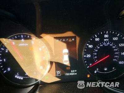 Zdjęcie 9 z 13 samochodu: 2016 KIA K900 PREMIUM V6 VIN:KNALT4D34G6031322 - miniatura