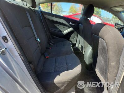 Zdjęcie 10 z 12 samochodu: 2018 KIA FORTE LX VIN:3KPFK4A78JE283473 - miniatura