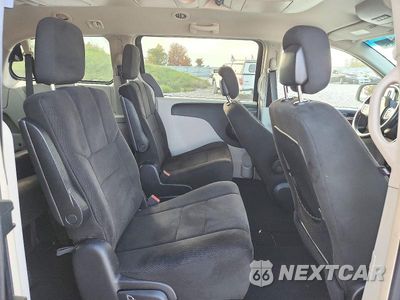 Zdjęcie 11 z 13 samochodu: 2011 DODGE GRAND CARAVAN CREW VIN:2D4RN5DG3BR733068 - miniatura