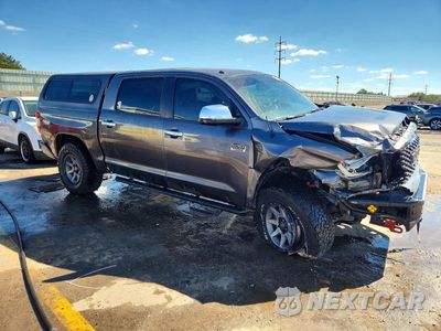 Czwarte zdjęcie samochodu z boku: 2019 TOYOTA TUNDRA 1794 EDITION VIN:5TFAY5F18KX800596 - miniatura