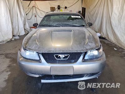 Piąte zdjęcie samochodu w środku: 2002 FORD MUSTANG VIN:1FAFP40402F206926 - miniatura