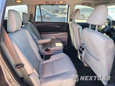 Zdjęcie 11 z 14 samochodu: 2017 HONDA PILOT ELITE VIN:5FNYF6H05HB054593 - miniatura
