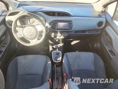 Zdjęcie 8 z 13 samochodu: 2015 TOYOTA YARIS 5-DOOR LE VIN:VNKKTUD31FA052551 - miniatura