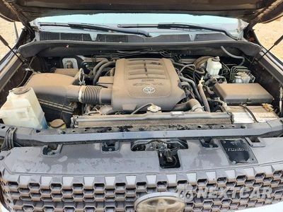 Zdjęcie 11 z 13 samochodu: 2018 TOYOTA TUNDRA CREWMAX SR5 VIN:5TFEY5F16JX241839 - miniatura