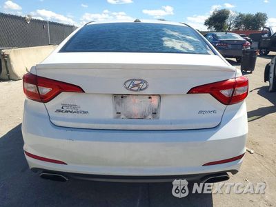 Zdjęcie 6 z 12 samochodu: 2015 HYUNDAI SONATA SPORT VIN:5NPE34AF4FH035367 - miniatura