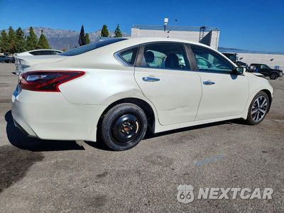 Trzecie zdjęcie samochodu z tyłu: 2017 NISSAN ALTIMA 2.5 SR VIN:1N4AL3AP9HC487692 - miniatura