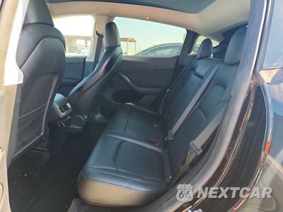 Zdjęcie 10 z 12 samochodu: 2023 TESLA MODEL Y VIN:7SAYGDEE1PA147403 - miniatura