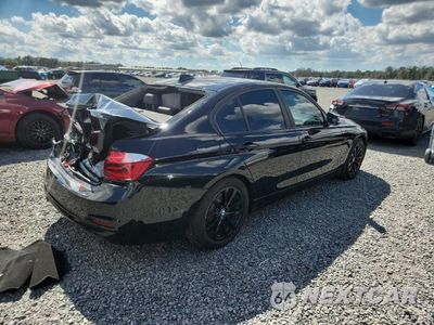 Trzecie zdjęcie samochodu z tyłu: 2017 BMW 320 I VIN:WBA8A9C38HK864866 - miniatura