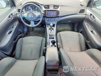 Zdjęcie 8 z 12 samochodu: 2018 NISSAN SENTRA S VIN:3N1AB7AP1JY333515 - miniatura