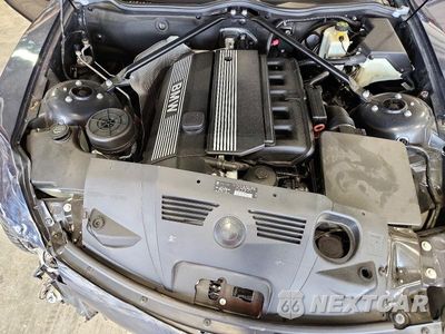 Zdjęcie 11 z 13 samochodu: 2005 BMW Z4 2.5 VIN:4USBT33575LS55768 - miniatura