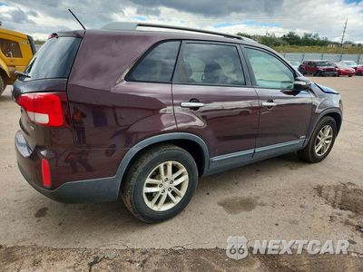 Trzecie zdjęcie samochodu z tyłu: 2014 KIA SORENTO LX VIN:5XYKTCA6XEG465200 - miniatura