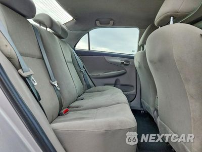 Zdjęcie 10 z 12 samochodu: 2012 TOYOTA COROLLA L VIN:2T1BU4EE1CC850027 - miniatura