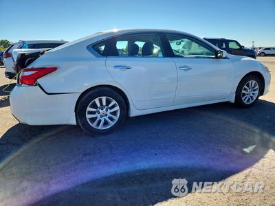 Trzecie zdjęcie samochodu z tyłu: 2016 NISSAN ALTIMA 2.5 S VIN:1N4AL3APXGC155212 - miniatura