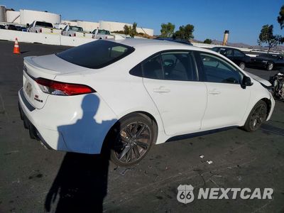Trzecie zdjęcie samochodu z tyłu: 2024 TOYOTA COROLLA SE VIN:JTDBCMFE4R3043116 - miniatura