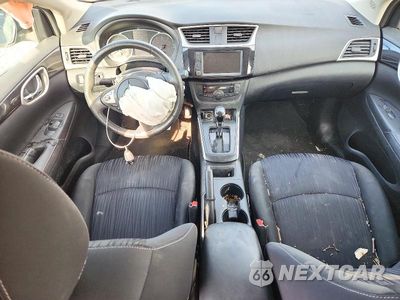 Zdjęcie 8 z 13 samochodu: 2019 NISSAN SENTRA SV VIN:3N1AB7APXKL610872 - miniatura
