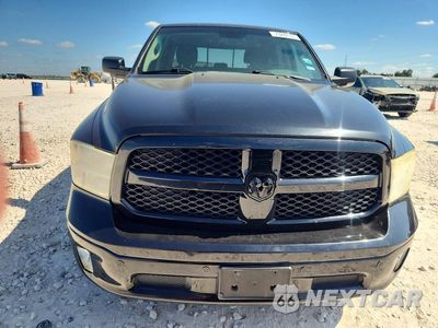 Piąte zdjęcie samochodu w środku: 2018 RAM 1500 SLT VIN:1C6RR6LT0JS239745 - miniatura