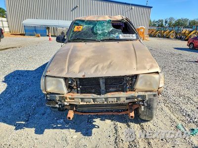 Piąte zdjęcie samochodu w środku: 2000 TOYOTA TACOMA PRERUNNER VIN:4TANM92N7YZ650129 - miniatura
