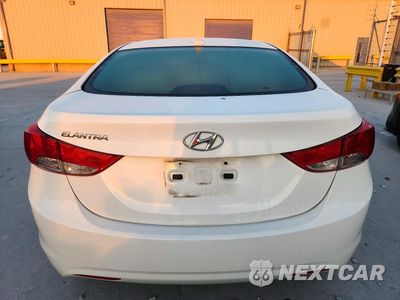 Zdjęcie 6 z 12 samochodu: 2012 HYUNDAI ELANTRA GLS VIN:5NPDH4AE7CH141814 - miniatura